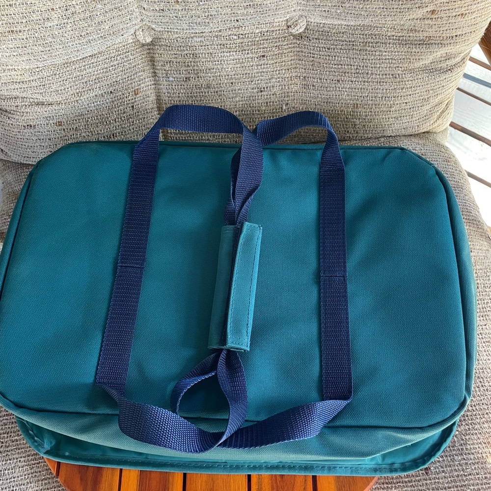 Pyrex Portables travel case - Picture 4 of 5